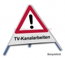 Faltsignal Gefahrenstelle: Faltsignal - Gefahrenstelle mit Text: TV-Kanalarbeiten